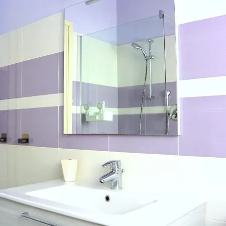 公寓 Dianostellamarina 迪亚诺马里纳