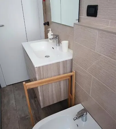 公寓 Dianostellamarina *