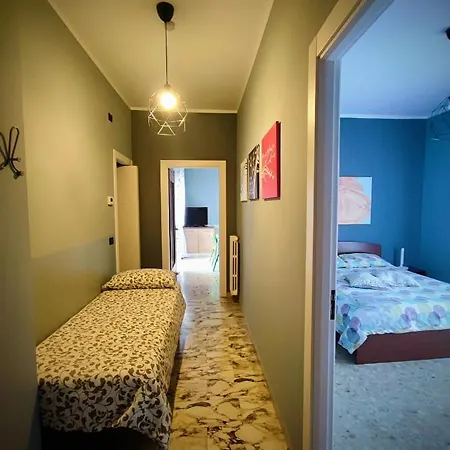 公寓 Dianostellamarina *